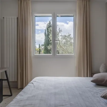 Dimora Capasi Bed and Breakfast *